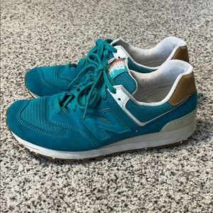 New balance 574 teal and white womens size 8.5 shoes